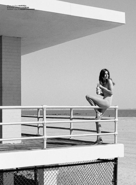 Andreea Diaconu Wears Laid-Back Swimsuit Looks in Vogue Turkey