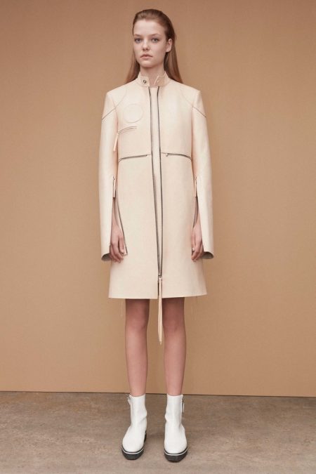 Calvin Klein Keeps It Light for Resort 2017