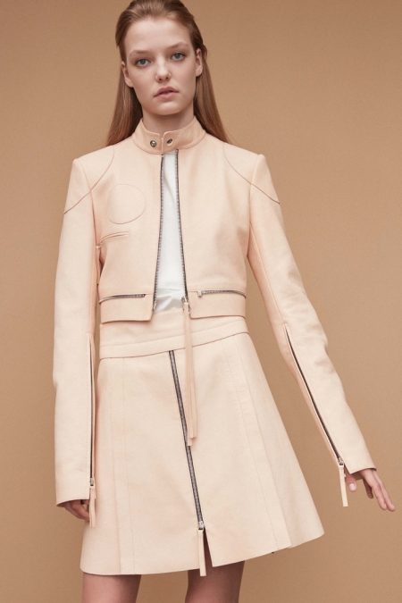 Calvin Klein Keeps It Light for Resort 2017