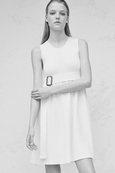 Calvin Klein Keeps It Light for Resort 2017