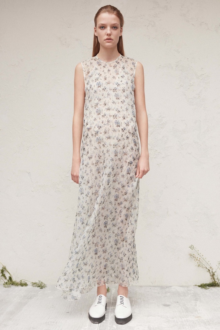 Calvin Klein Resort 2017: Sleeveless appliquéd maxi dress
