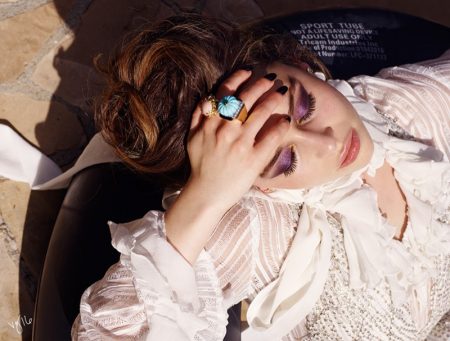 Emilia Clarke Wears Glamorous Makeup Looks for Violet Grey Emilia Clarke Wears Glamorous Makeup Looks for Violet Grey
