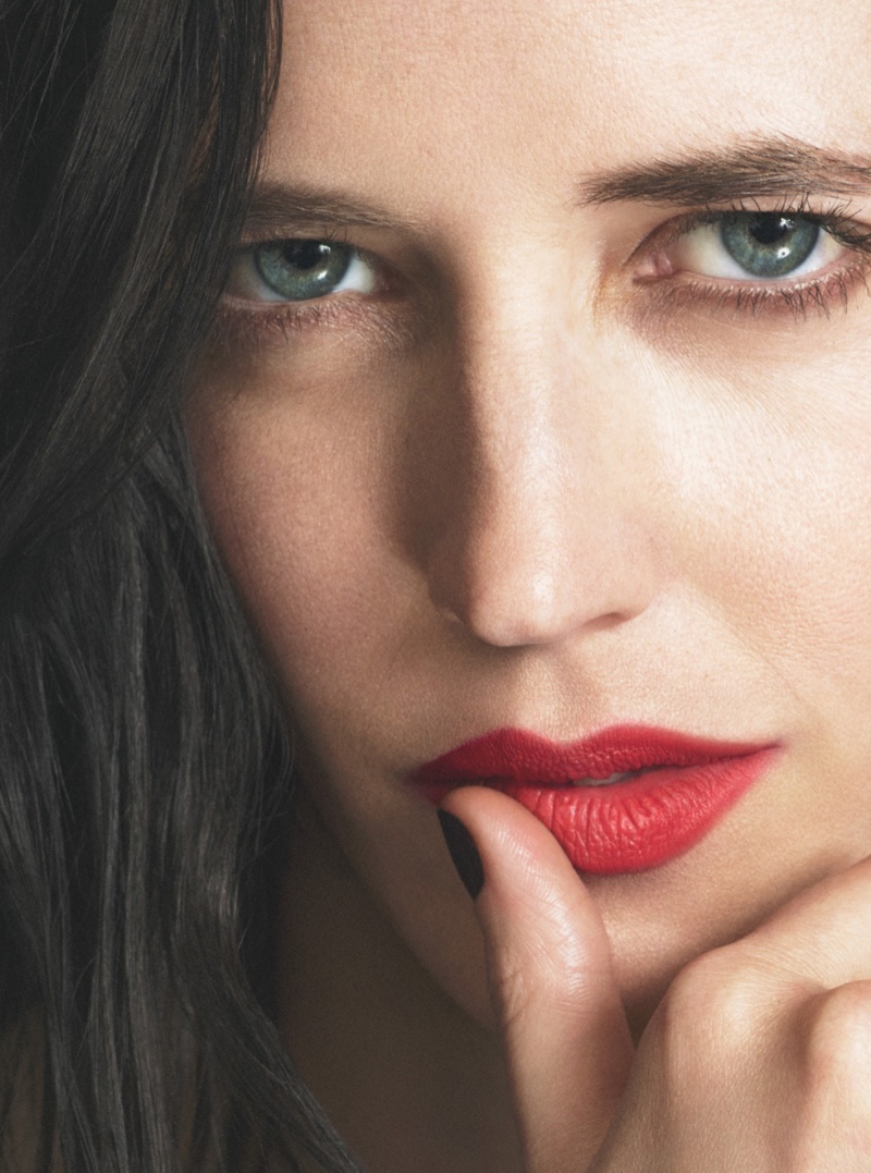 Eva Green wears a bold red lipstick color