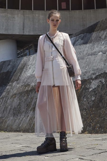 Givenchy's Resort 2017 Line Heads to Naples