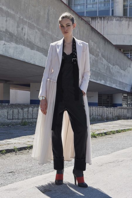 Givenchy's Resort 2017 Line Heads to Naples