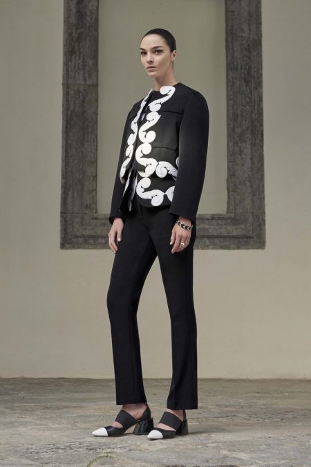 Givenchy's Resort 2017 Line Heads to Naples