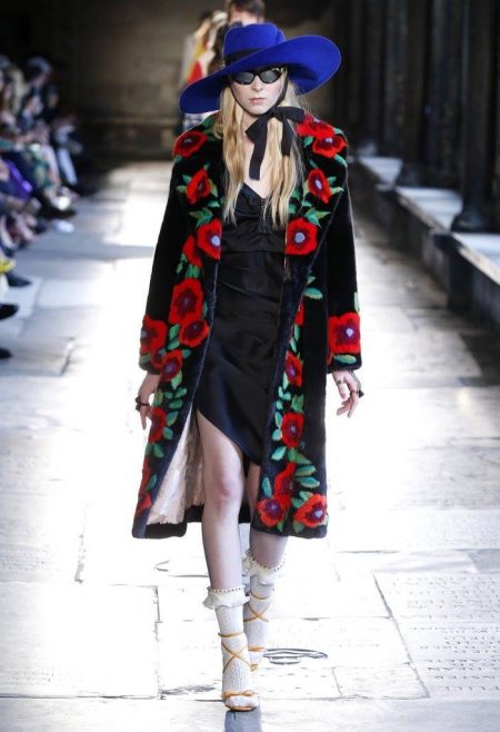 Gucci's Cruise 2017 Collection Takes On a London Spirit