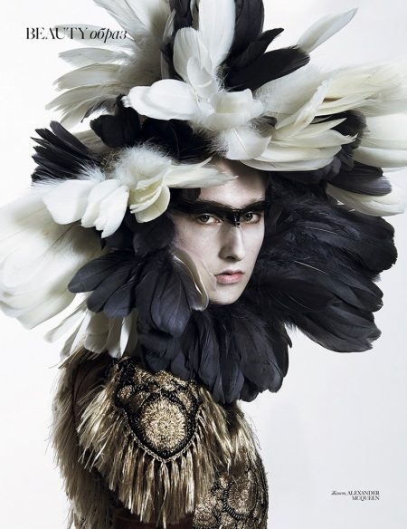 Jay Wright Models Seriously Stunning Makeup Looks for Vogue Ukraine Jay Wright Models Seriously Stunning Makeup Looks for Vogue Ukraine