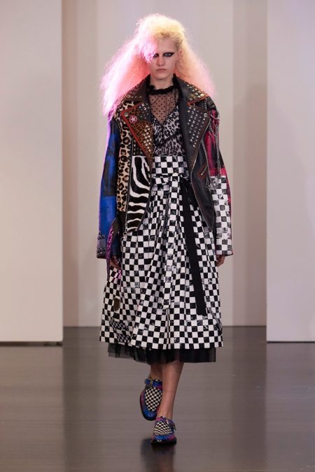 Marc Jacobs Takes on the Colorful 80's for Resort 2017