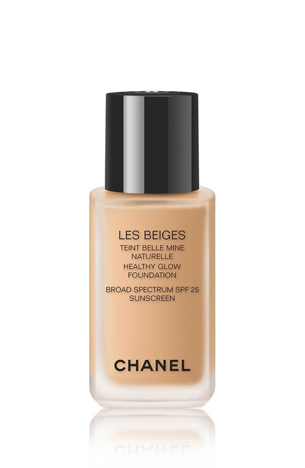 Chanel Les Beiges Healthy Glow Foundation