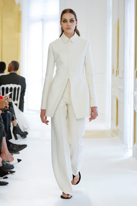 Dior Goes Relaxed for Fall 2016 Haute Couture