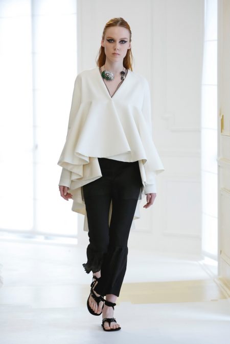 Dior Goes Relaxed for Fall 2016 Haute Couture