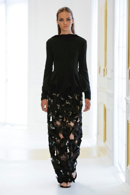 Dior Goes Relaxed for Fall 2016 Haute Couture