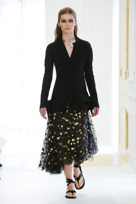 Dior Goes Relaxed for Fall 2016 Haute Couture