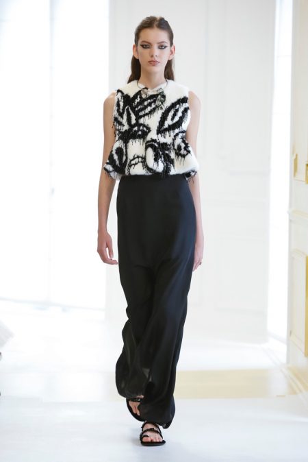 Dior Goes Relaxed for Fall 2016 Haute Couture