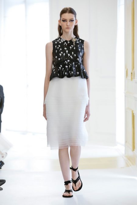 Dior Goes Relaxed for Fall 2016 Haute Couture