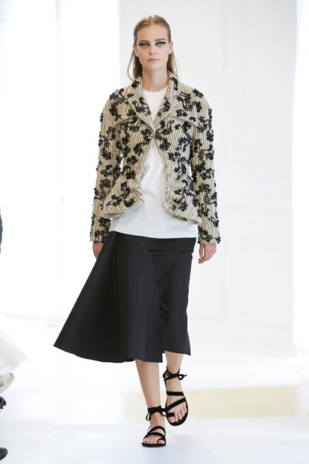 Dior Goes Relaxed for Fall 2016 Haute Couture