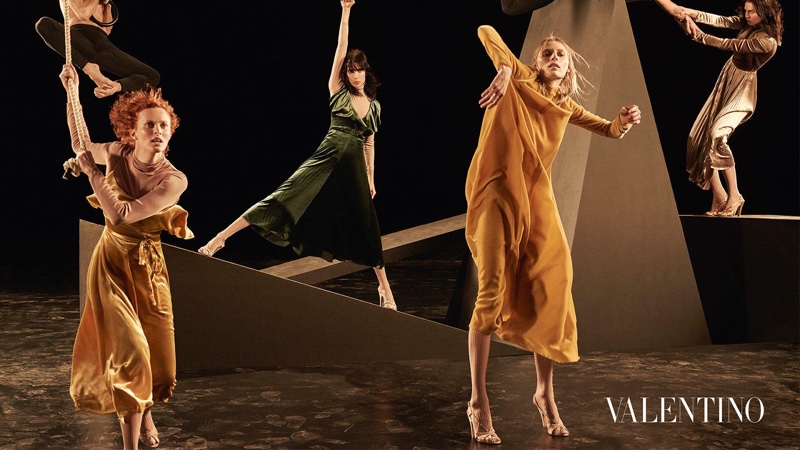 Valentino releases fall-winter 2016 campaign