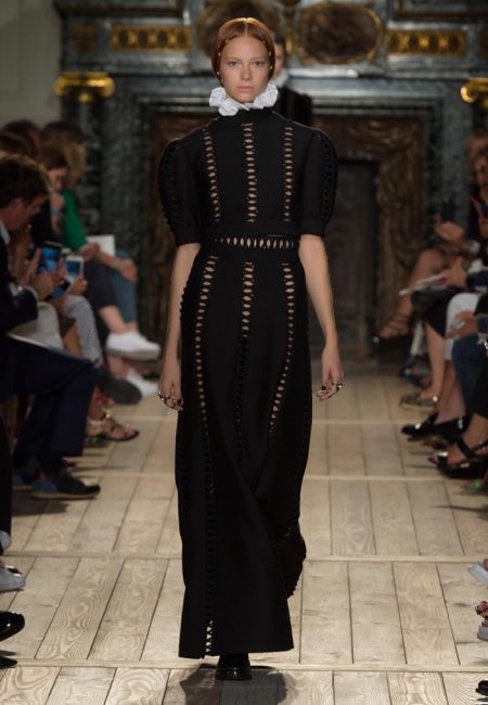 Valentino Goes Shakespearean for Fall Haute Couture