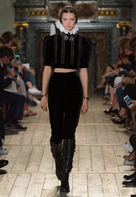 Valentino Goes Shakespearean for Fall Haute Couture
