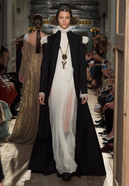 Valentino Goes Shakespearean for Fall Haute Couture