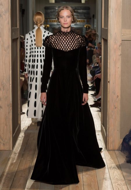 Valentino Goes Shakespearean for Fall Haute Couture