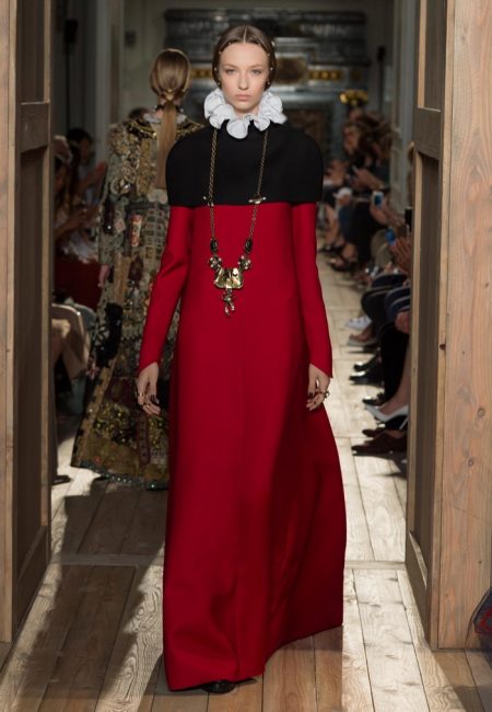 Valentino Goes Shakespearean for Fall Haute Couture