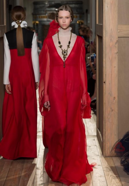 Valentino Goes Shakespearean for Fall Haute Couture