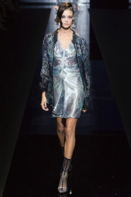 Armani Turns Up the Charm for Spring 2017
