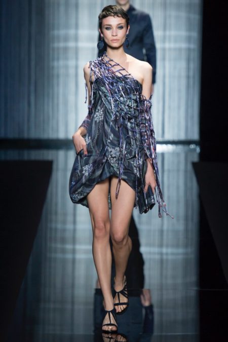 Armani Turns Up the Charm for Spring 2017