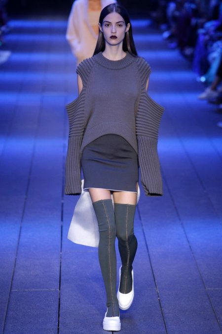 DKNY Looks to the Future for Spring 2017