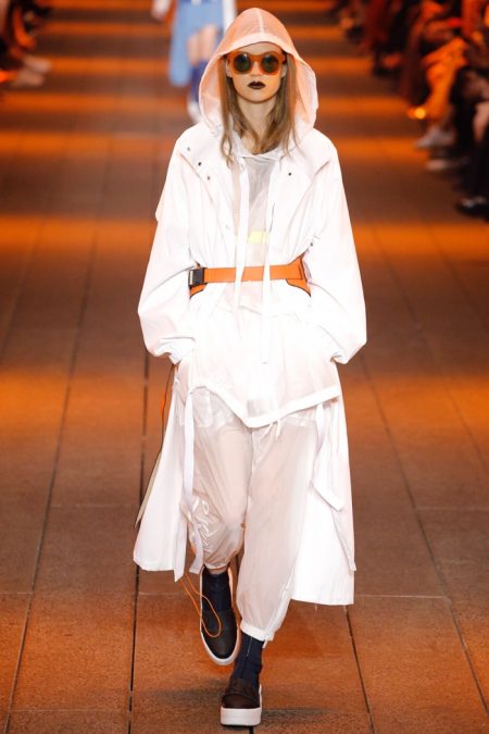 DKNY Looks to the Future for Spring 2017