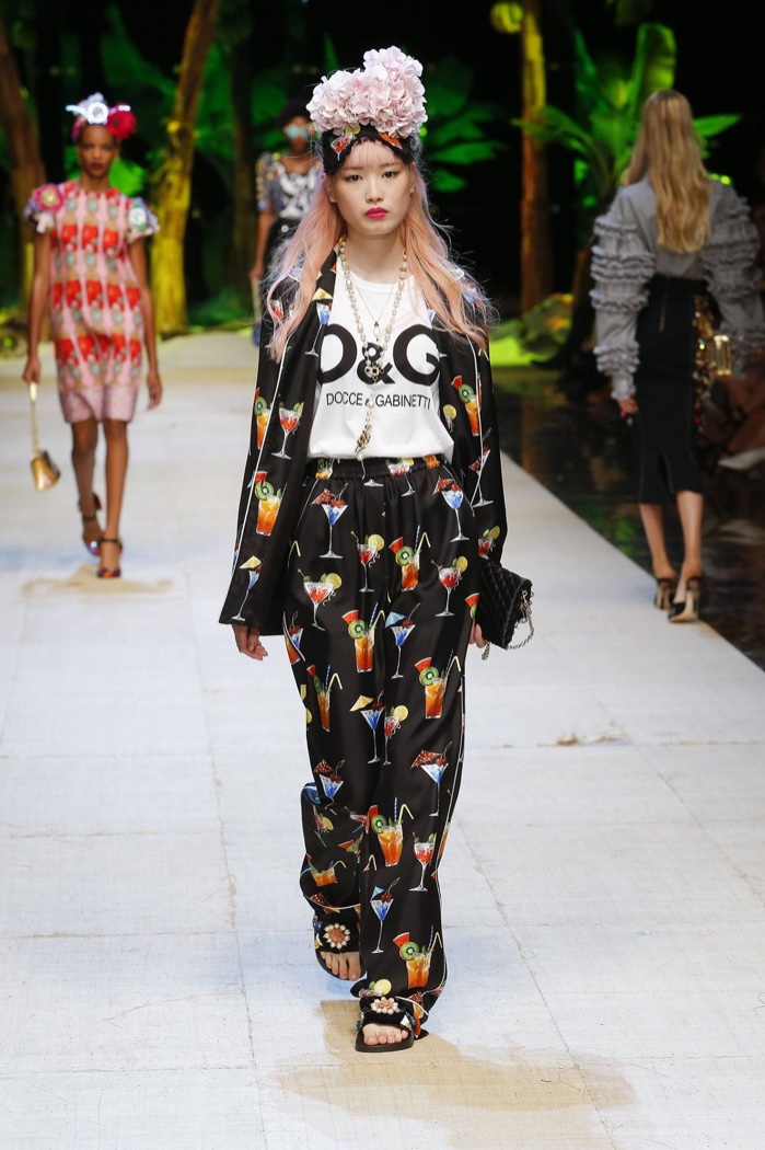 Dolce & Gabbana Spring 2017: Fernanda Ly walks the runway in pajama style top and bottoms with cocktail drink print