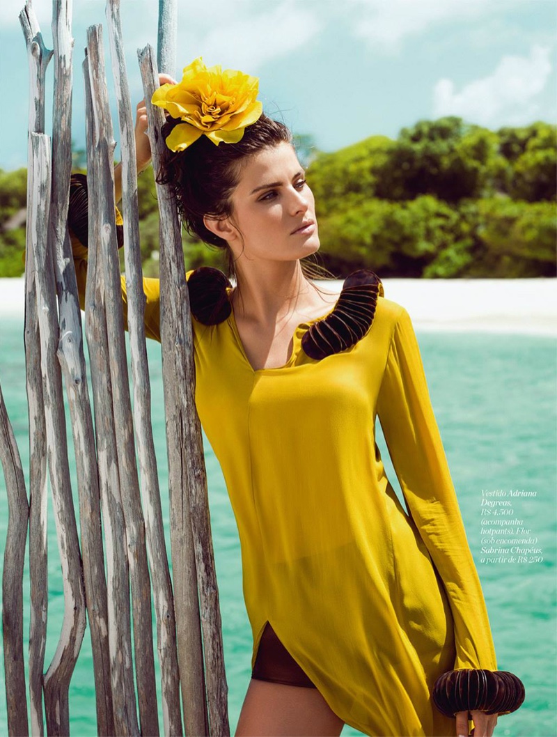 Isabeli Fontana stands out in yellow Adriana Degreas dress