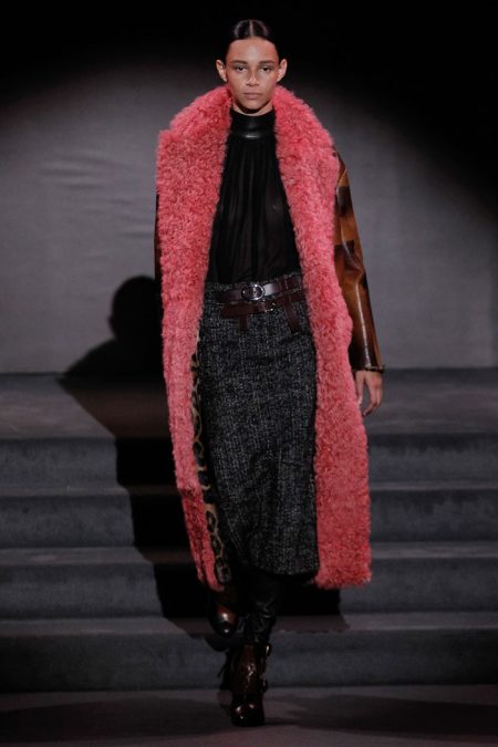 Tom Ford Showcases 70's Glam for Fall Runway Show