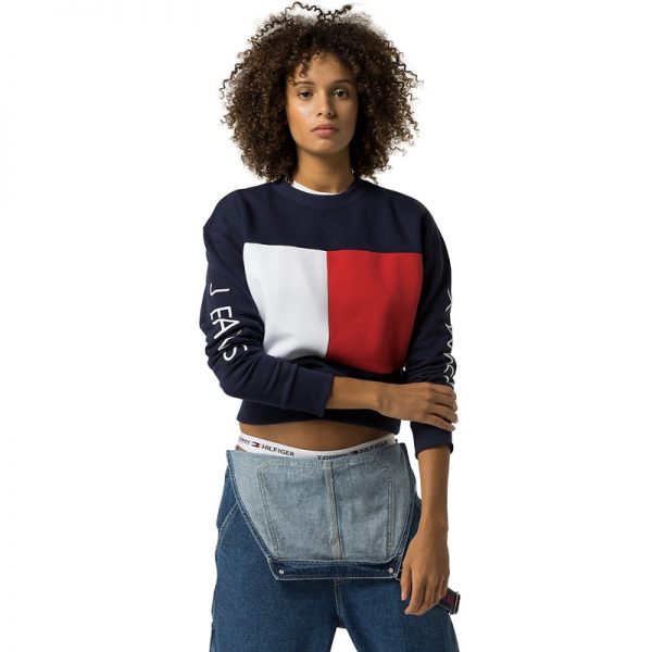 Hailey Baldwin is Back for Tommy Jeans' Fall Collection – Fashion Gone ...