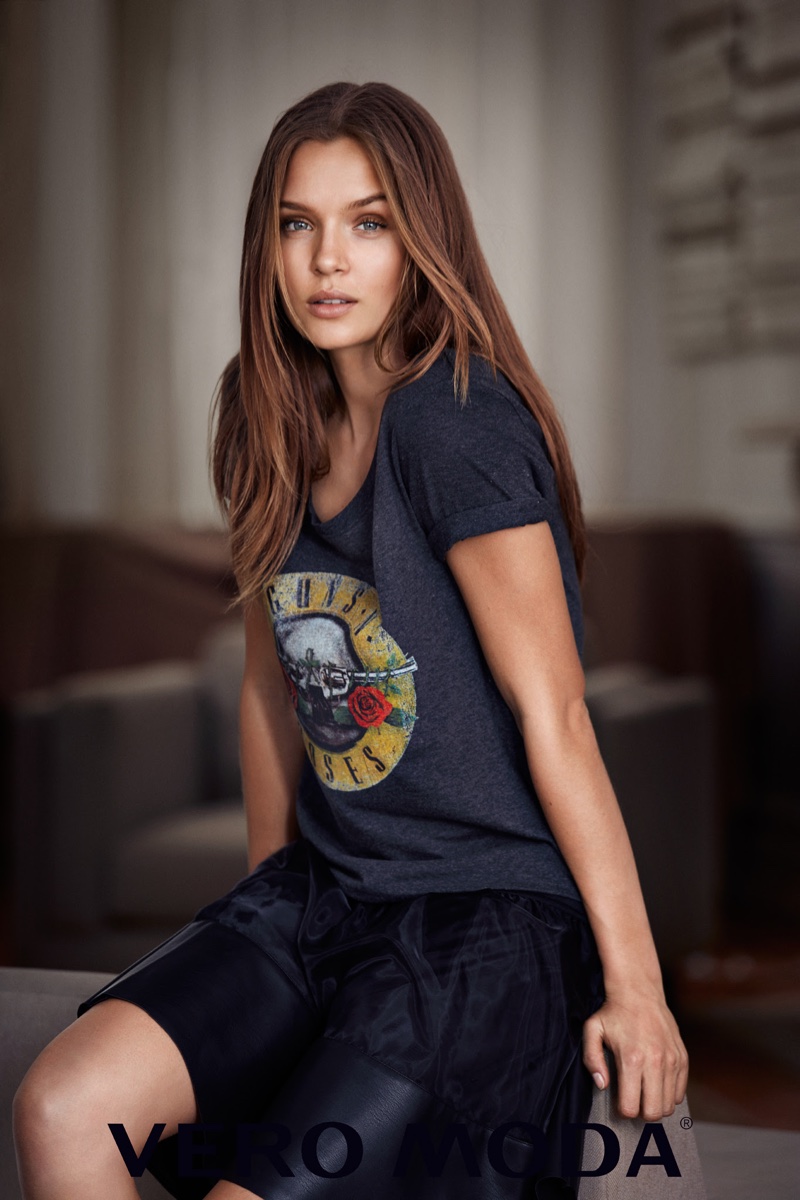 Model Josephine Skriver wears graphic t-shirt and mini skirt from Vero Moda