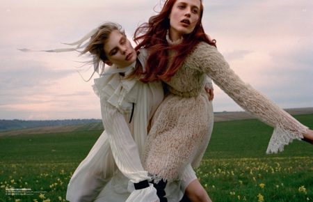 Alexandra Elizabeth & Julia Banas Model Gorgeous Dresses for Vogue China Alexandra Elizabeth & Julia Banas Model Gorgeous Dresses for Vogue China