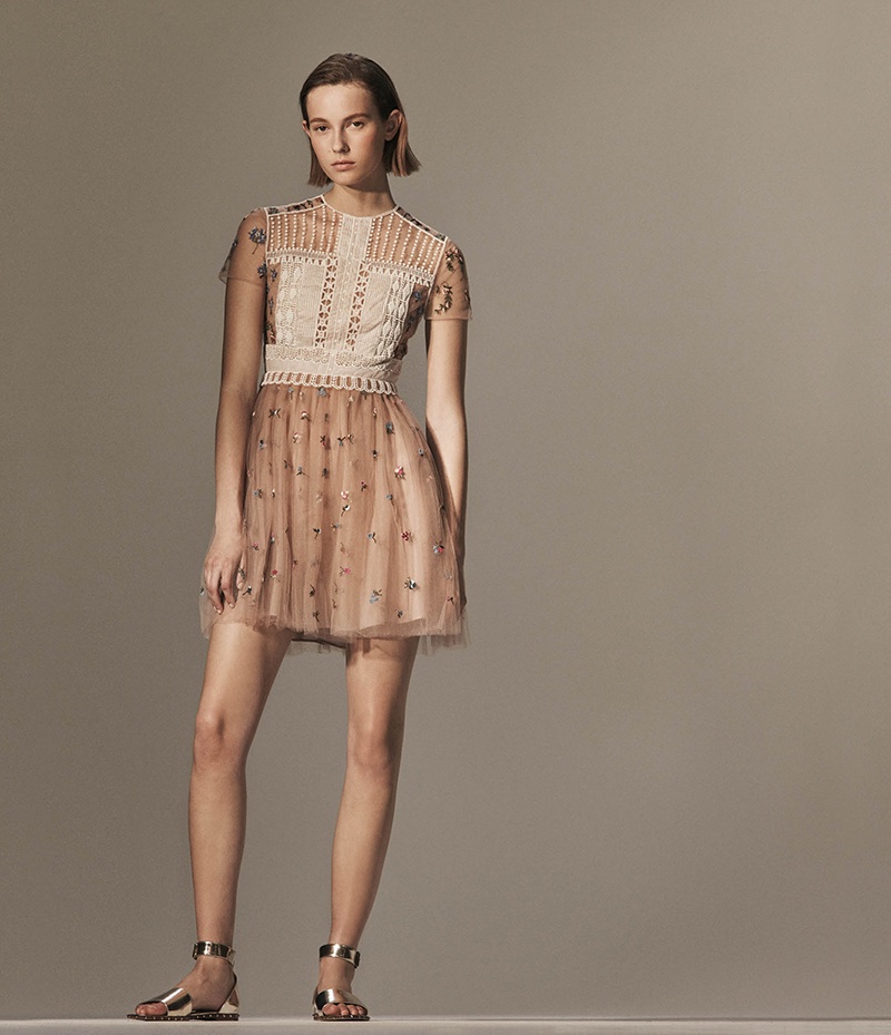  Valentino Flower-Embellished Tulle Cocktail Dress and Soul Rockstud Specchio Leather Sandals