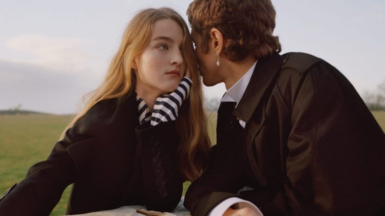 Burberry Heads Outdoors for Spring 2017 Campaign