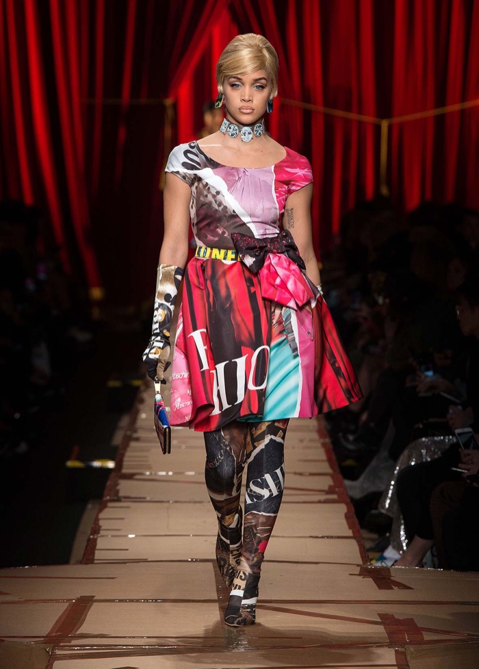 Jasmine Sanders wears printed fit and flare dress from Moschino’s fall-winter 2017 collection