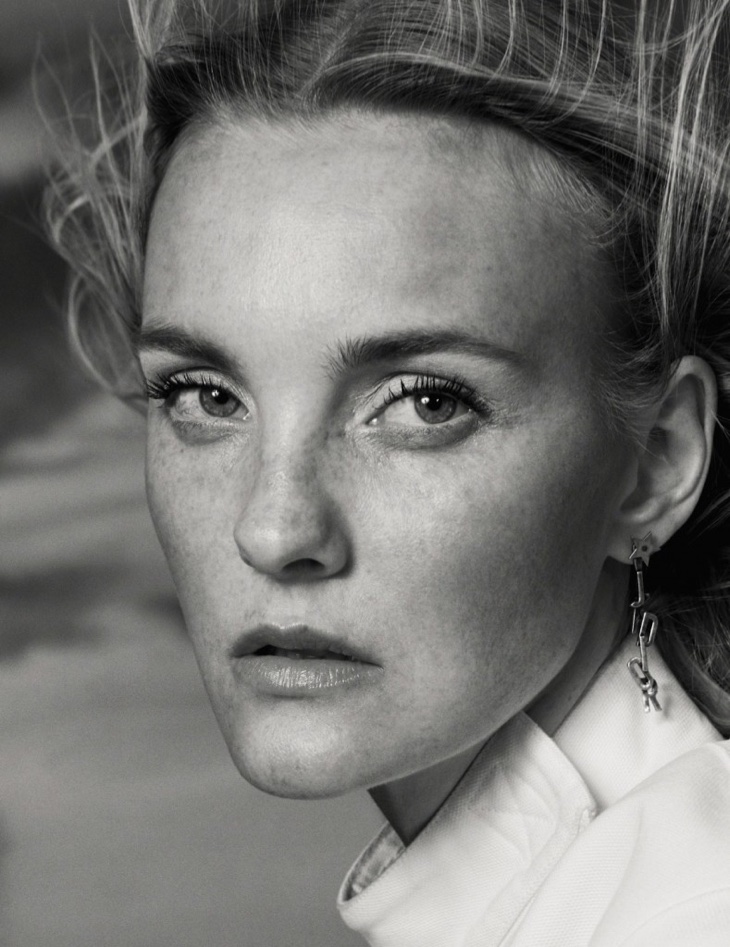 Photographed in black and white, Caroline Trentini shows off her freckles