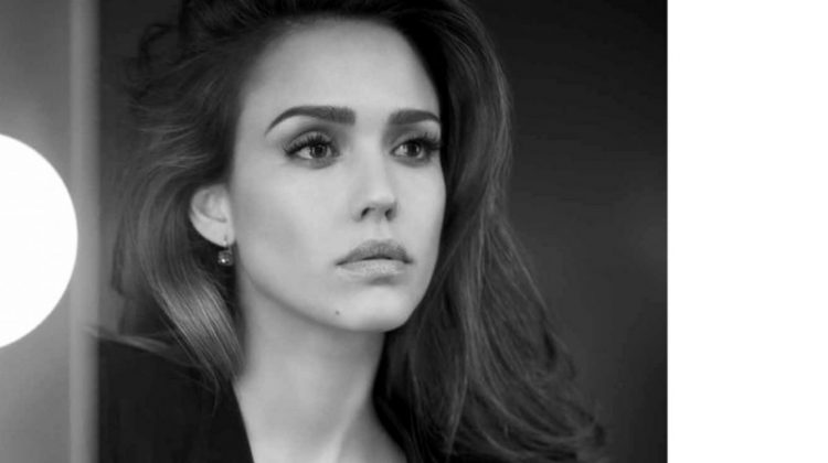 Jessica Alba Wears Elegant Ensembles for Harper’s Bazaar Mexico