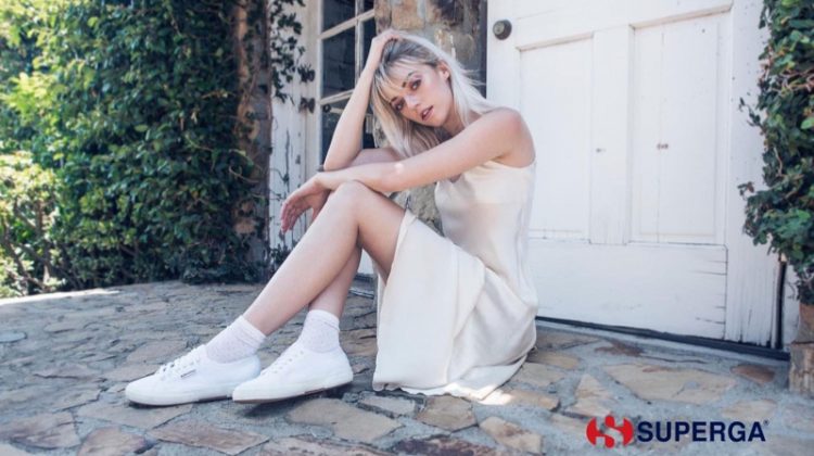 Pyper America Smith models Superga 2750 Cotu Classic Sneakers