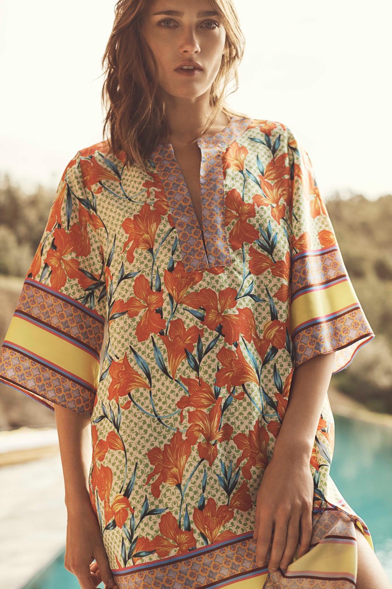 Karmen Pedaru models printed tunic from Zara Home Beachwear