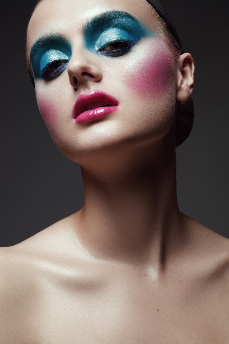 Jeff Tse photographs a colorful makeup look