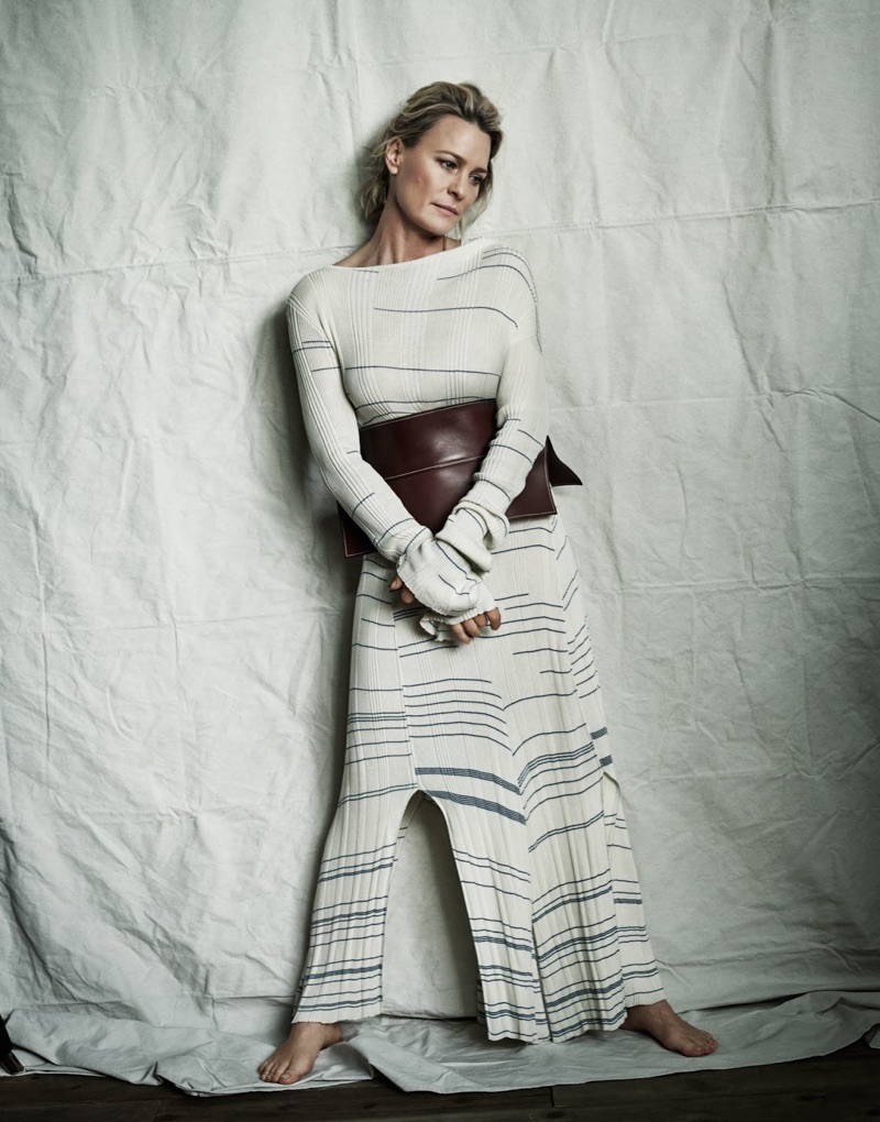 Robin Wright poses in Loewe dress and leather belt