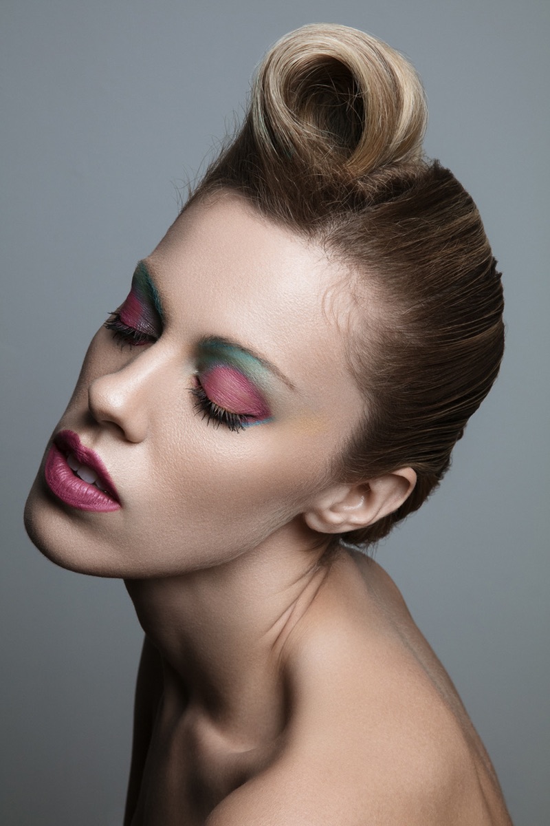 Hillary Holmes models multi-colored eyeshadow look. Photo: Jeff Tse