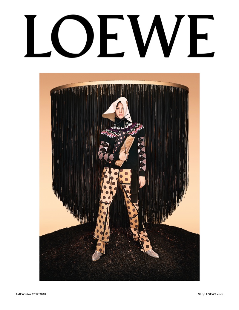 Loewe's fall-winter 2017 advertising campaign stars Gisele Bundchen