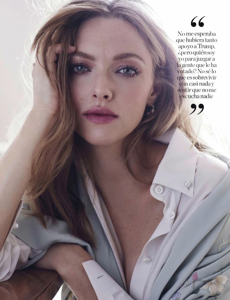 Amanda Seyfried wears a berry stained lip color
